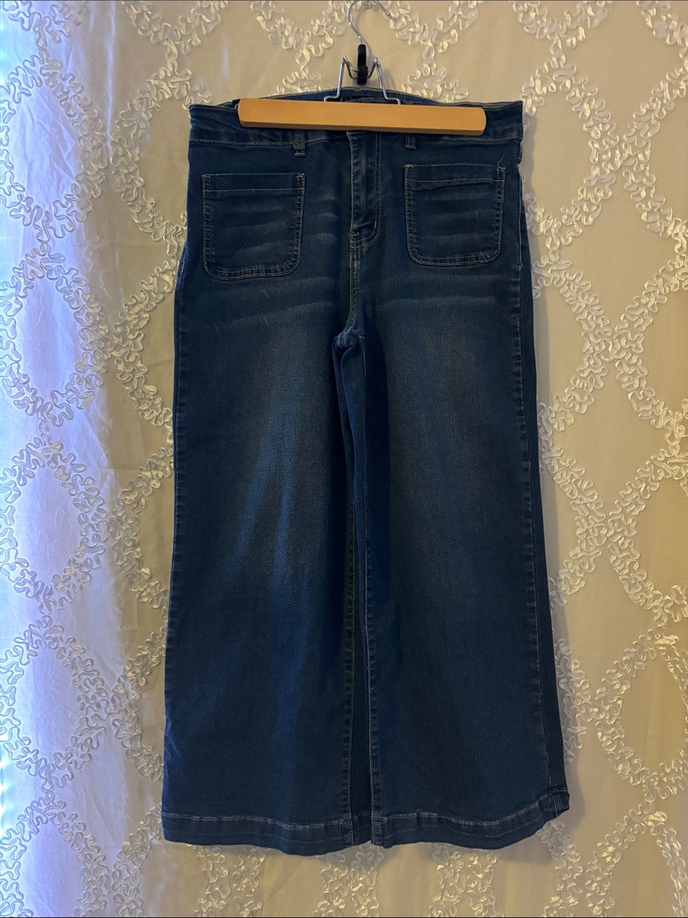 Rock & Republic Dark Blue Wide-Leg Ankle Jeans